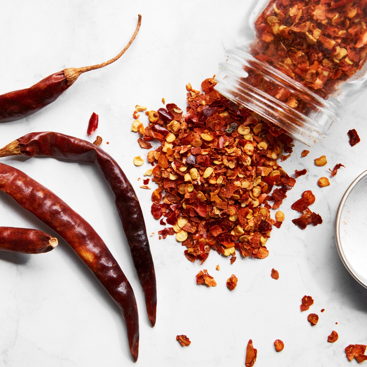 images/product/2023121417025544379642023_08_02_11_39_001690972737310ChiliFlakes_HERO_092222_40160_Large.jpeg
